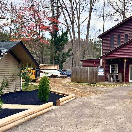 Cuddles, 1 Bedroom Studio, Walk To Downtown And Hiking Trails! Gatlinburg Exterior foto